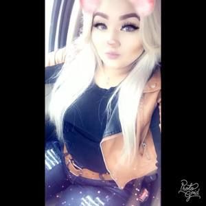 Meet your Posher, Karliitaa